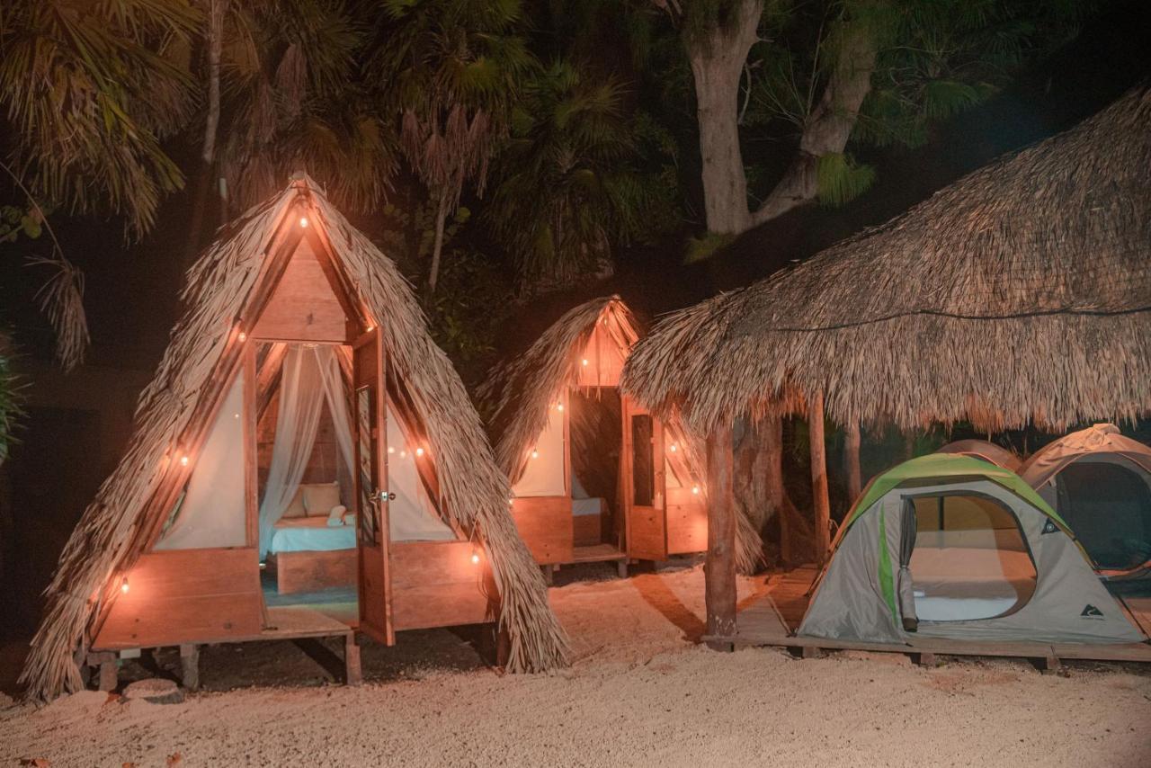 Mapache Hostel & Camping Isla Holbox Buitenkant foto
