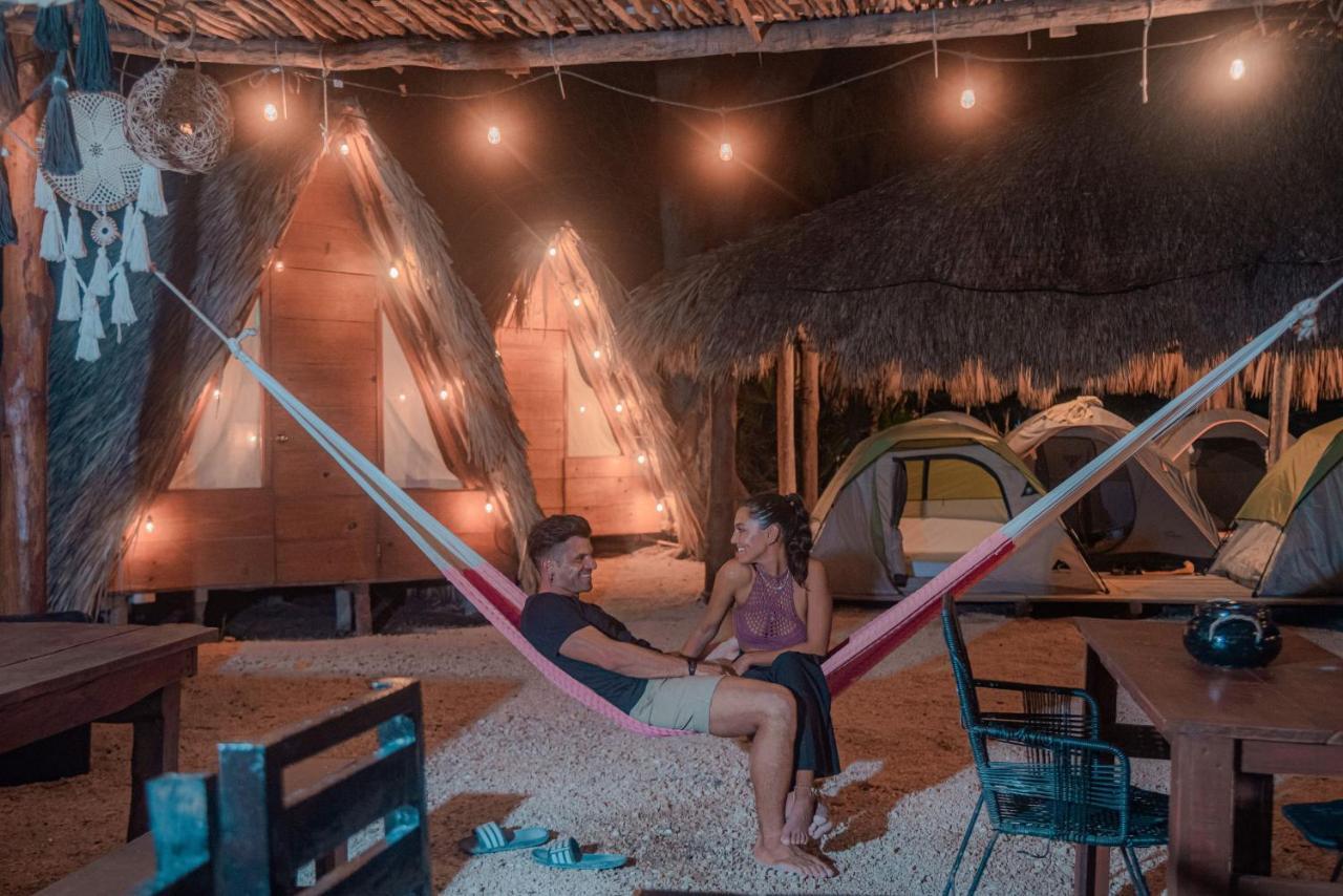 Mapache Hostel & Camping Isla Holbox Buitenkant foto