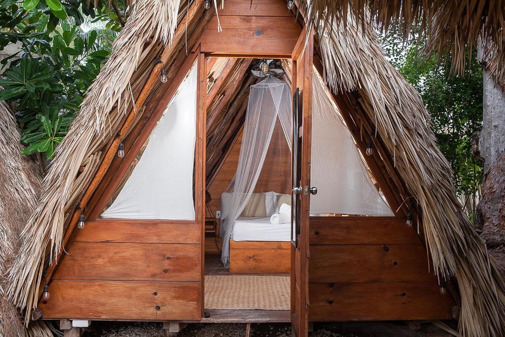 Mapache Hostel & Camping Isla Holbox Buitenkant foto